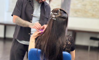Corso Hair Extension Alma Cosmesi: momenti salienti e tecniche avanzate con Al Cris